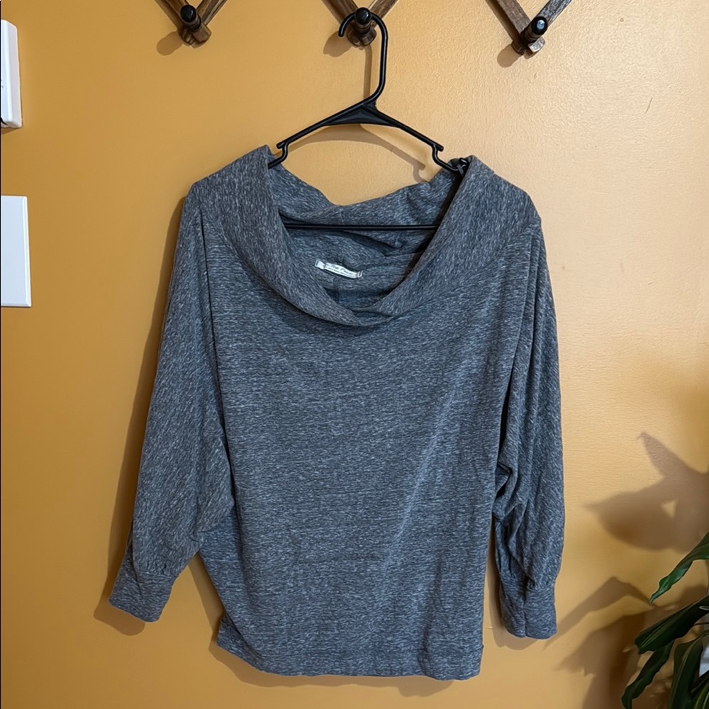 We The Free Top, size Small